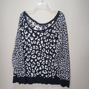 Torrid Leopard Black White Animal Print Crewneck Knit Sweater Size 3X